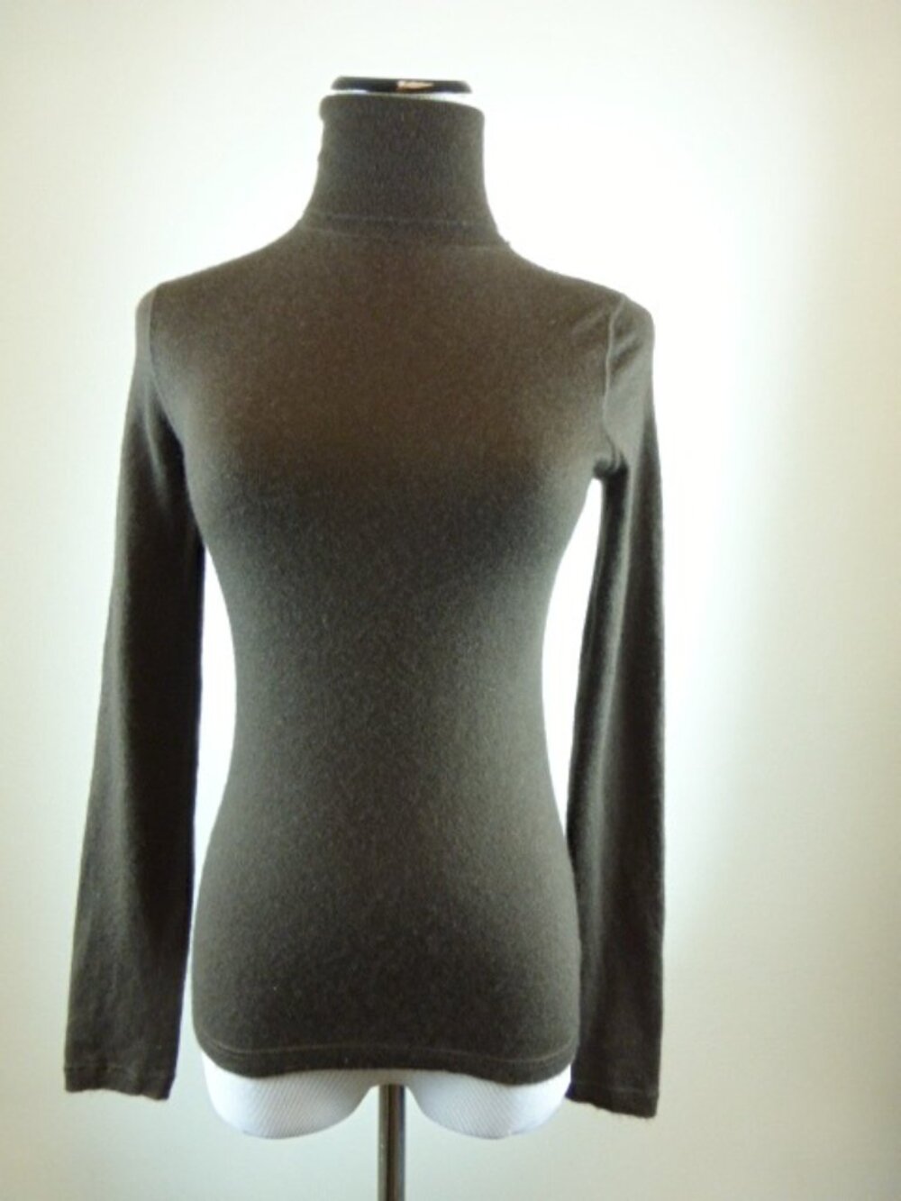 SUTTON STUDIO BLOOMINGDALES brown 100% CASHMERE Turtleneck sweater XS